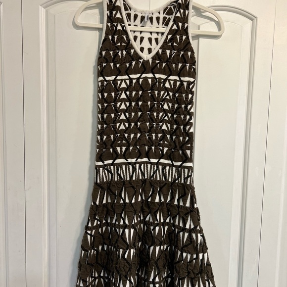 Faith Cnnexion Paris Textured Drop Waist Thick Stretchy Sleeveless Dress - Picture 10 of 13